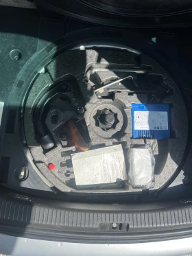 VW Touran 2, 0tdi Highline Автоматик, снимка 16