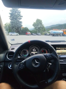 Mercedes-Benz C 350, снимка 9