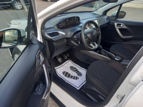 Peugeot 2008 1.6i   60000км., снимка 13