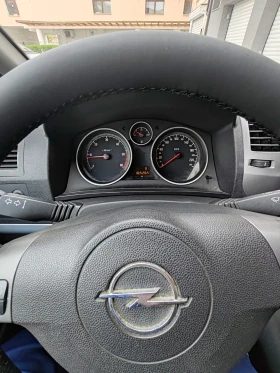 Opel Zafira undefined | Auto.bg — изображение 16