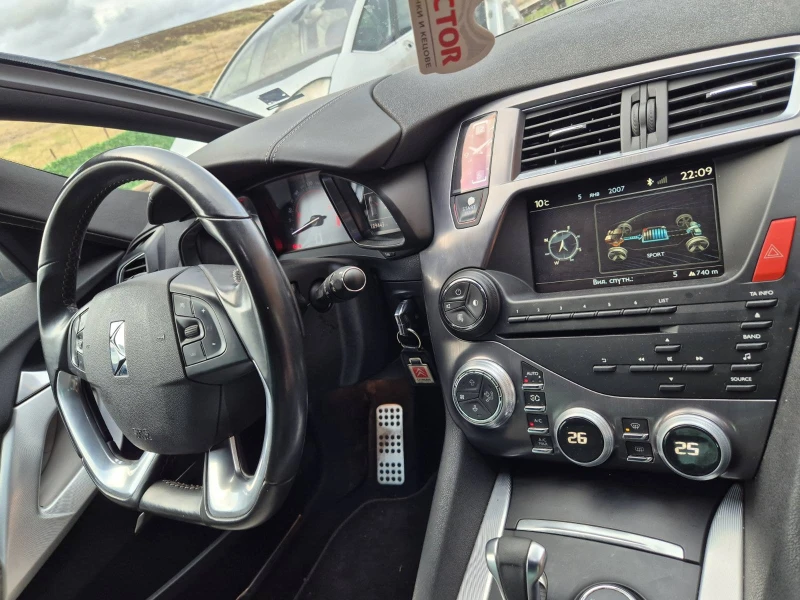 Citroen DS5 Hybrid4 , снимка 5 - Автомобили и джипове - 50006256