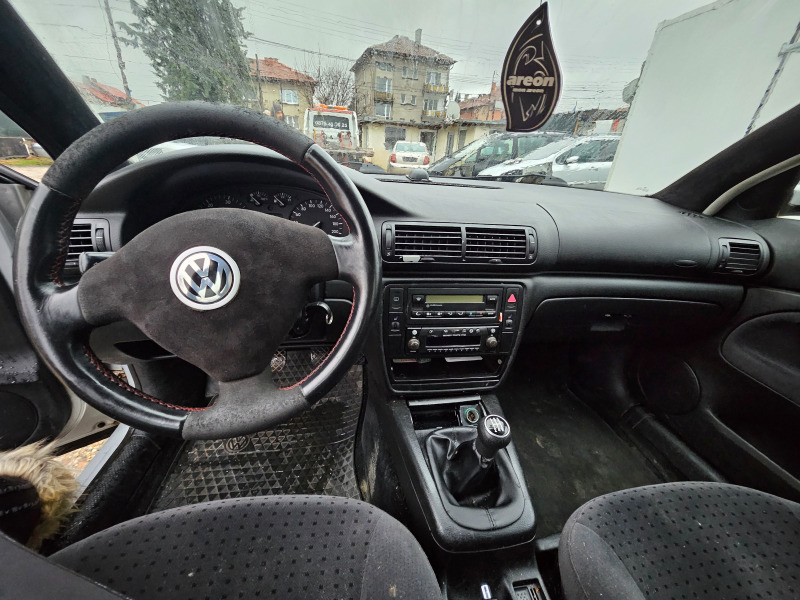 VW Passat 1.9, снимка 4 - Автомобили и джипове - 45728041