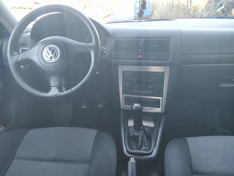 VW Golf, снимка 6 - Автомобили и джипове - 47885167