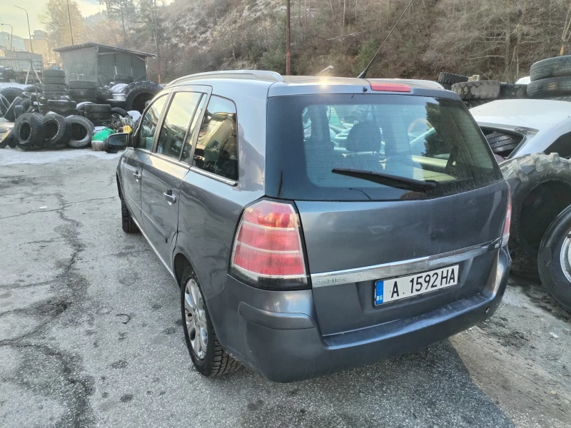 Opel Zafira 1.8 i Gaz , снимка 2 - Автомобили и джипове - 48547379