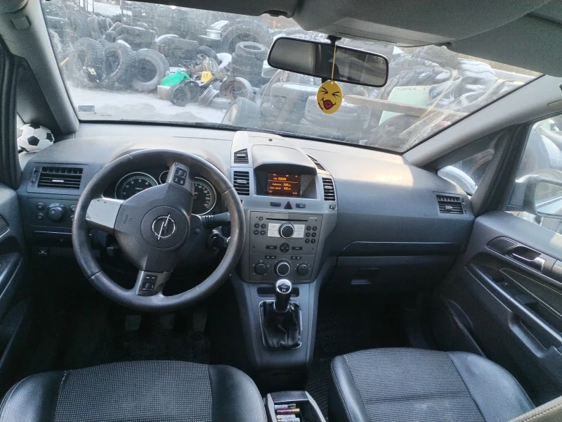 Opel Zafira 1.8 i Gaz , снимка 5 - Автомобили и джипове - 48547379