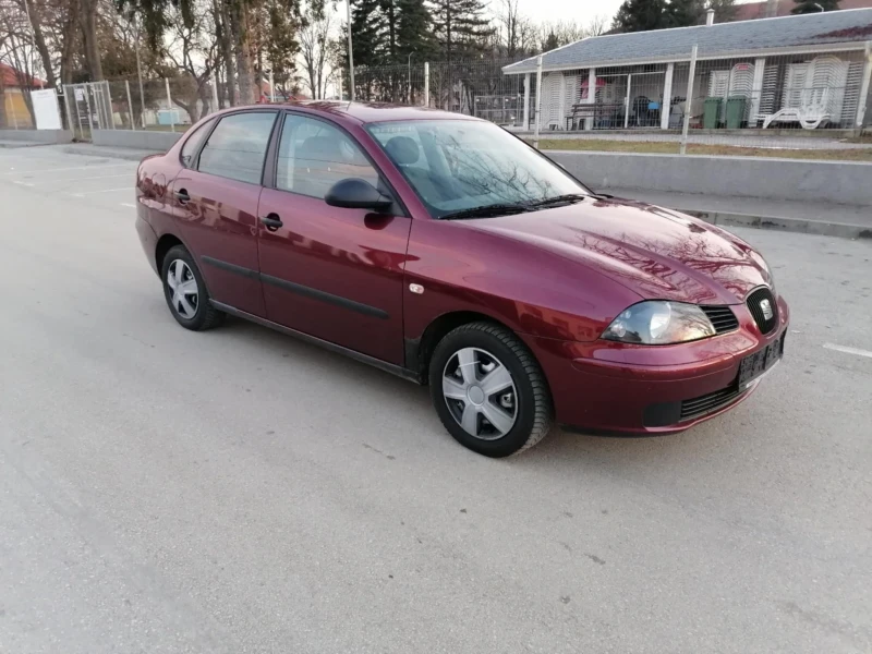 Seat Cordoba 1.9 sdi клима , снимка 6 - Автомобили и джипове - 48561243