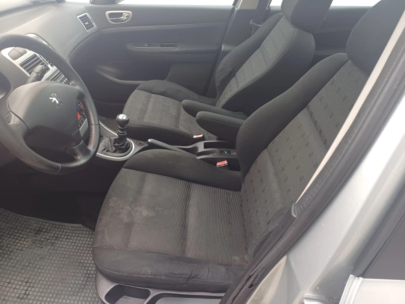 Peugeot 307 2.0HDI 136кс-6ско, снимка 5 - Автомобили и джипове - 49156640