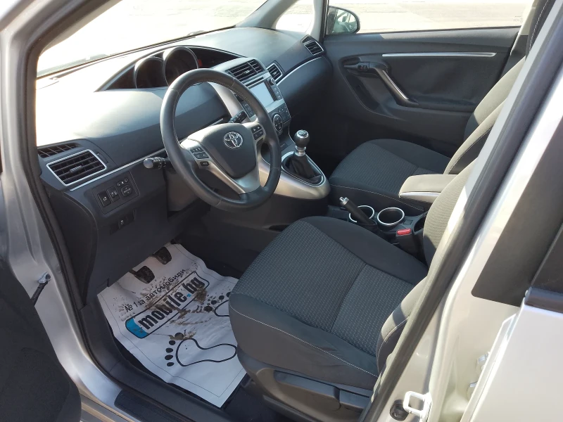 Toyota Verso 1.6 D4D/6+ 1m./NAVI/CAMERA, снимка 9 - Автомобили и джипове - 49229627