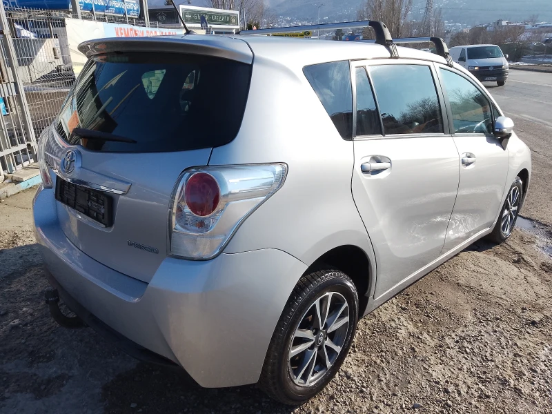 Toyota Verso 1.6 D4D/6+ 1m./NAVI/CAMERA, снимка 5 - Автомобили и джипове - 49229627