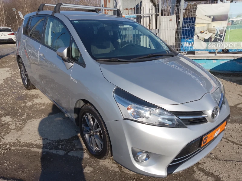 Toyota Verso 1.6 D4D/6+ 1m./NAVI/CAMERA, снимка 3 - Автомобили и джипове - 49229627