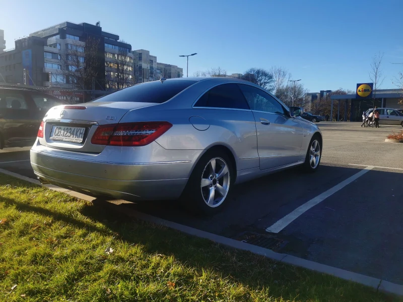 Mercedes-Benz E 250, снимка 8 - Автомобили и джипове - 49467691