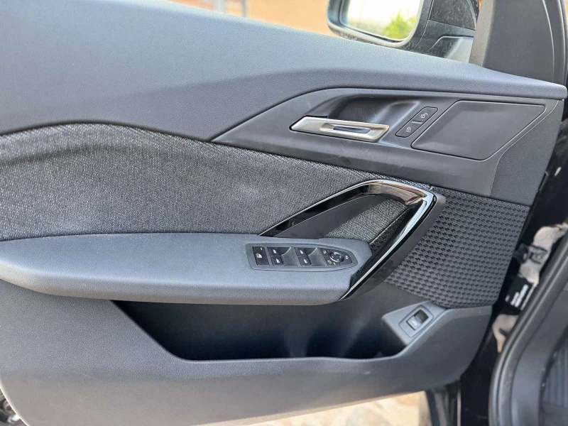 BMW iX2 eDrive20, снимка 7 - Автомобили и джипове - 51303323