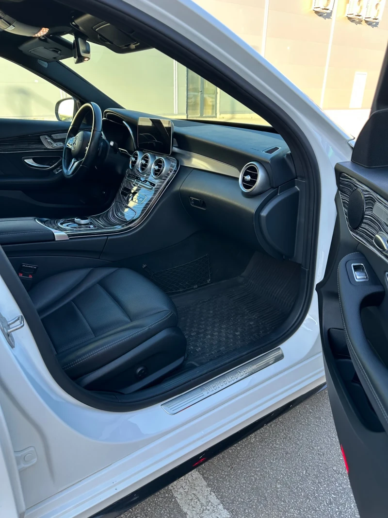 Mercedes-Benz C 300 AMG EQ BOOST KEYLESS DIGITAL COCKPIT, снимка 14 - Автомобили и джипове - 52588263