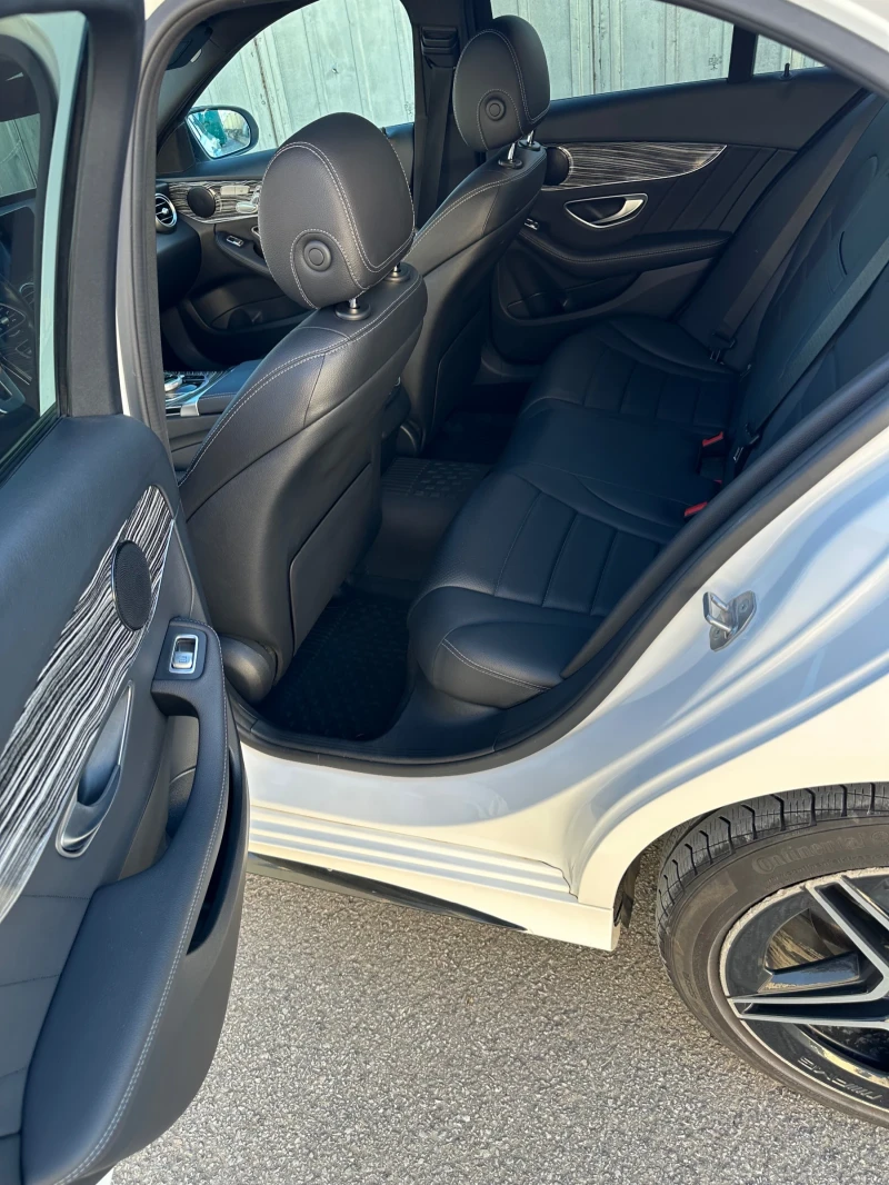 Mercedes-Benz C 300 AMG EQ BOOST KEYLESS DIGITAL COCKPIT, снимка 10 - Автомобили и джипове - 52588263