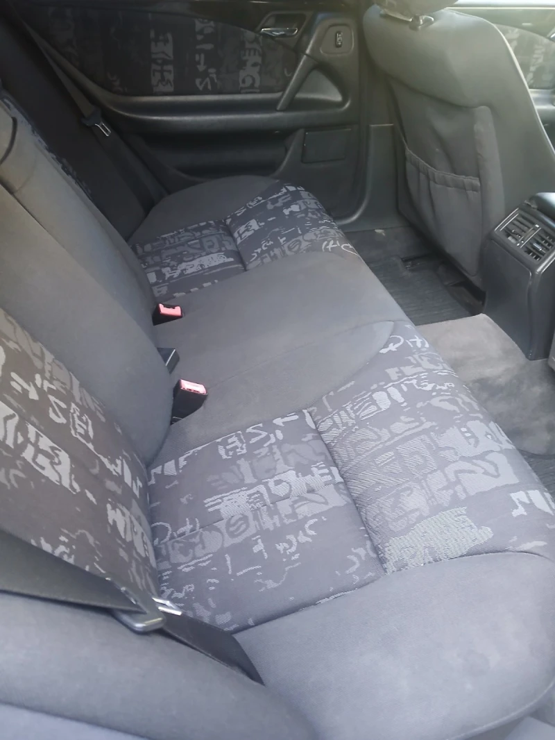 Mercedes-Benz E 240, снимка 14 - Автомобили и джипове - 51665184