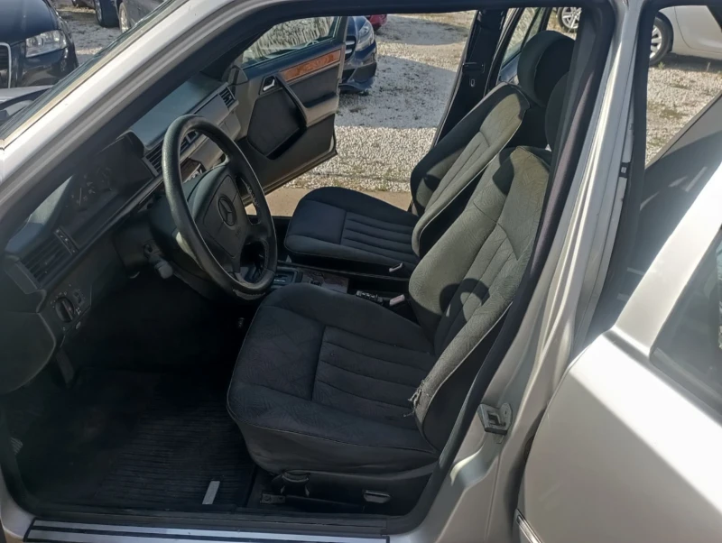 Mercedes-Benz 124, снимка 6 - Автомобили и джипове - 52253665