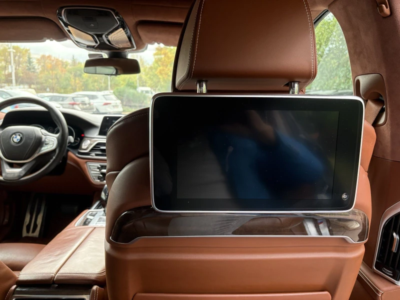 BMW 750 i xDrive, снимка 8 - Автомобили и джипове - 51892851