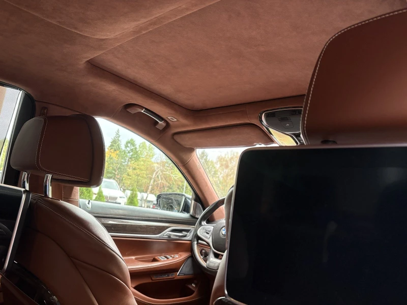 BMW 750 i xDrive, снимка 10 - Автомобили и джипове - 51892851