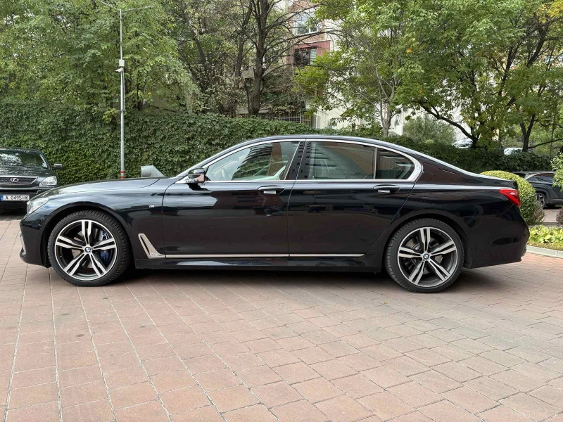 BMW 750 i xDrive, снимка 4 - Автомобили и джипове - 51892851