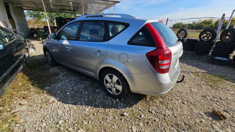 Kia Ceed, снимка 2 - Автомобили и джипове - 52154208