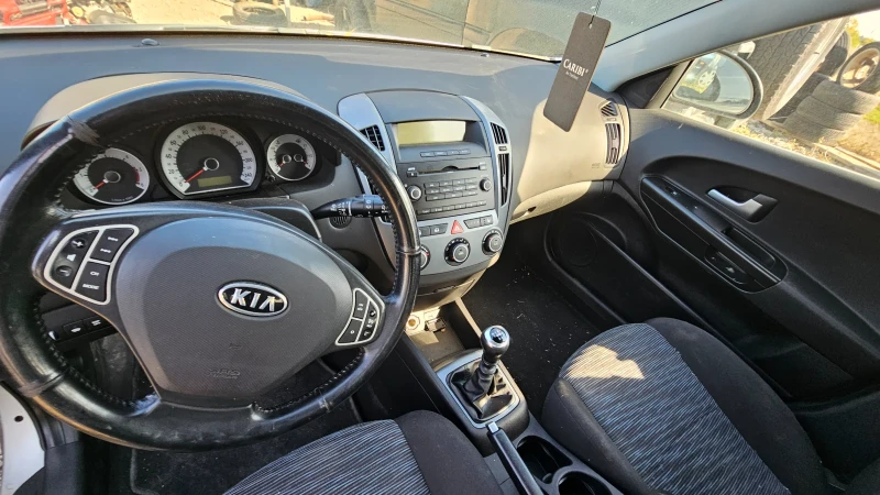 Kia Ceed, снимка 7 - Автомобили и джипове - 52154208