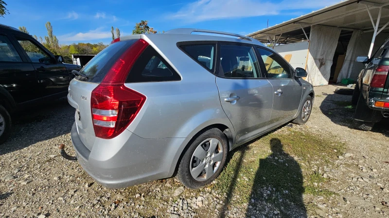 Kia Ceed, снимка 8 - Автомобили и джипове - 52154208