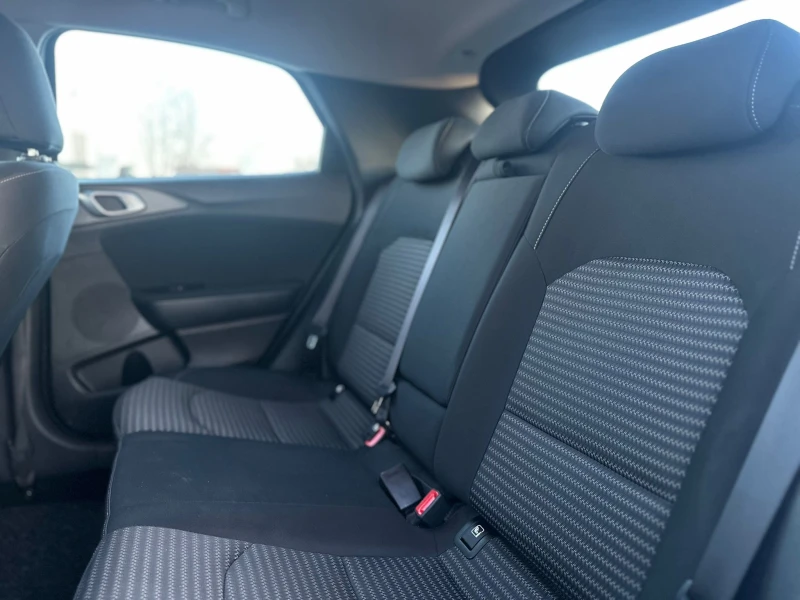 Kia XCeed / GAS / 70000 KM / LANE ASIST / TOP /, снимка 10 - Автомобили и джипове - 52891490