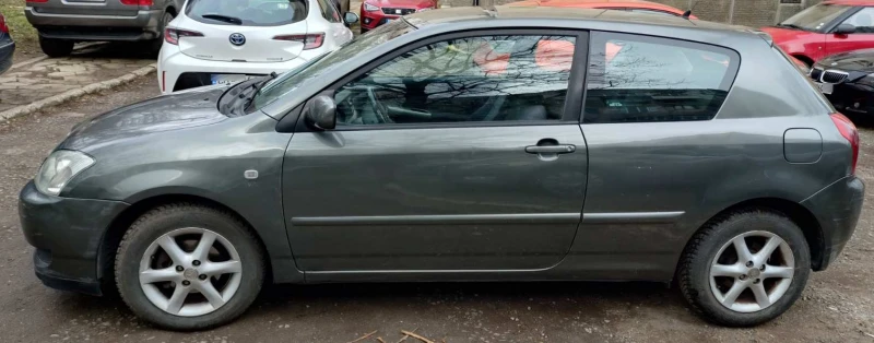 Toyota Corolla 1.4 vvt-i, снимка 9 - Автомобили и джипове - 53221091