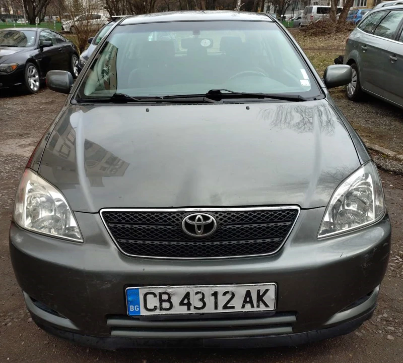 Toyota Corolla 1.4 vvt-i, снимка 3 - Автомобили и джипове - 53221091
