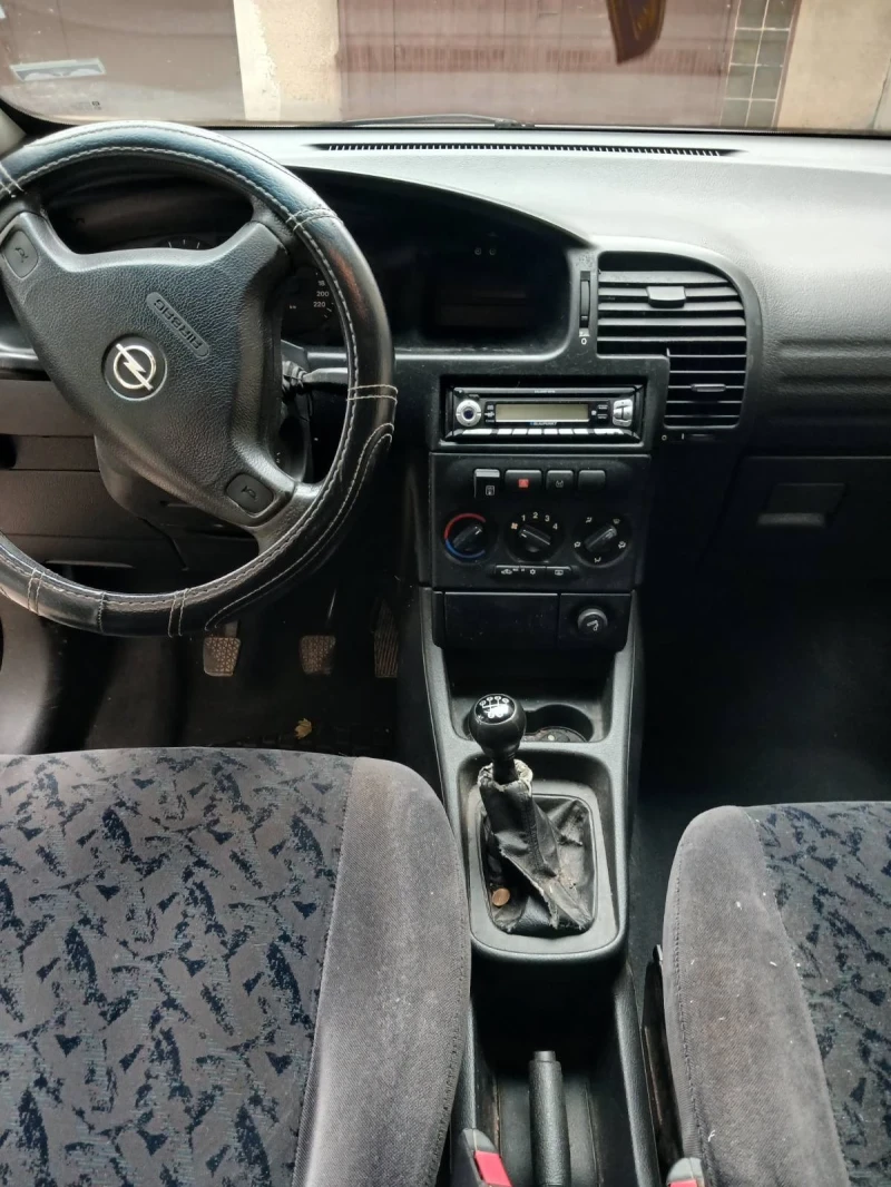 Opel Zafira, снимка 5 - Автомобили и джипове - 53295436