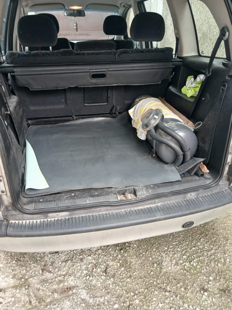 Opel Zafira, снимка 7 - Автомобили и джипове - 53295436