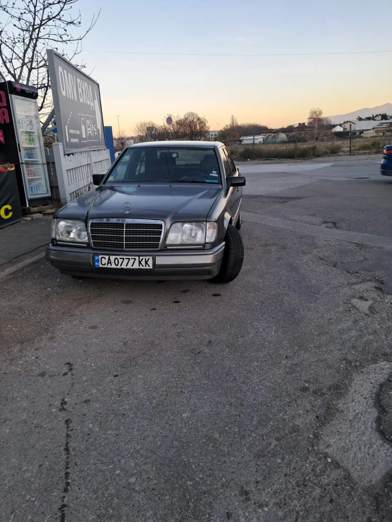 Mercedes-Benz E 200 124, снимка 2 - Автомобили и джипове - 53362807
