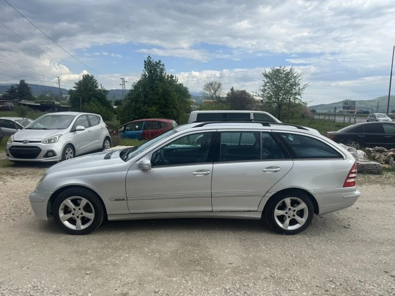 Mercedes-Benz C 220, снимка 2 - Автомобили и джипове - 53202868