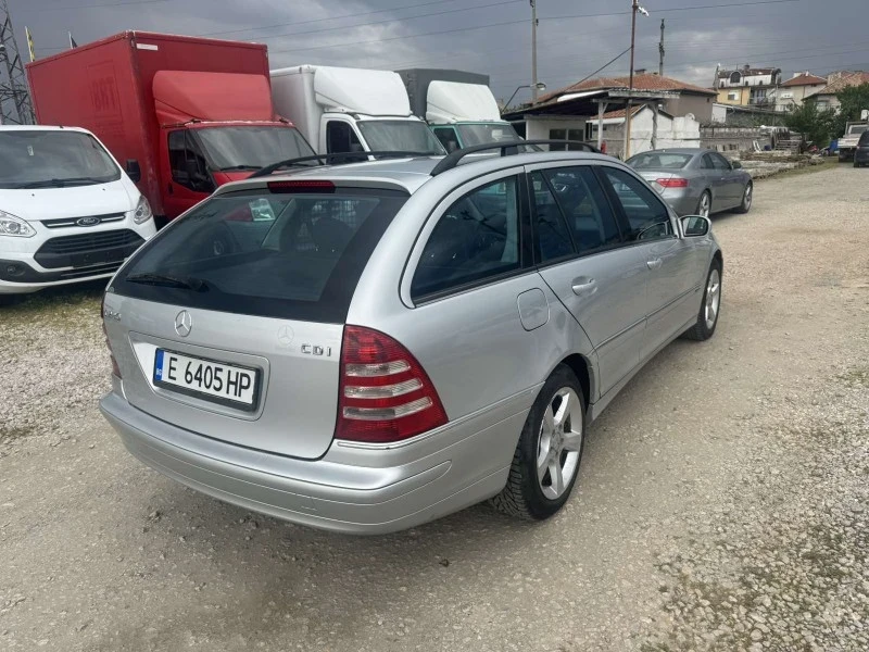 Mercedes-Benz C 220, снимка 6 - Автомобили и джипове - 53202868