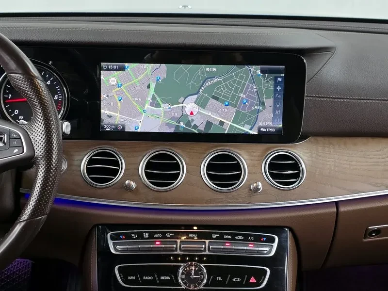 Mercedes-Benz E 220 D EXCLUSIVE �������| ���������| HEAD UP DISPLAY | Mobile.bg � ����������� 12