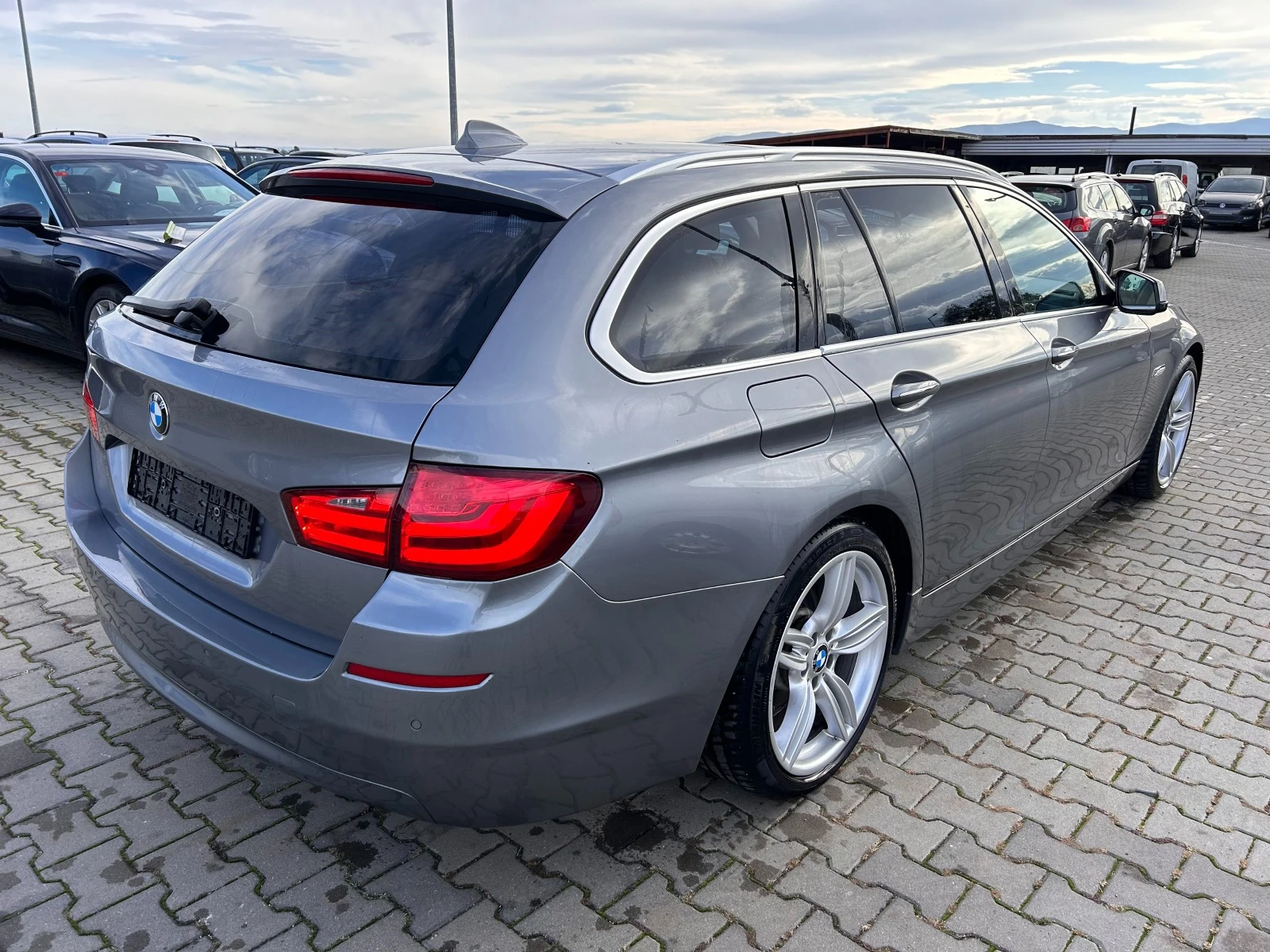 BMW 525 D AVTOMAT/PANORAMA ЛИЗИНГ - изображение 6