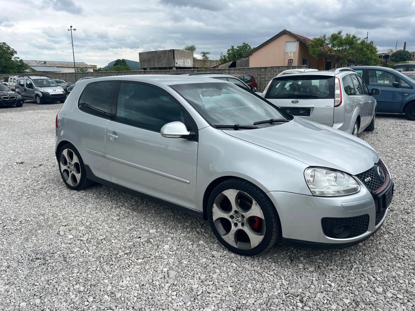 VW Golf 2.0GTI 200ps - изображение 2