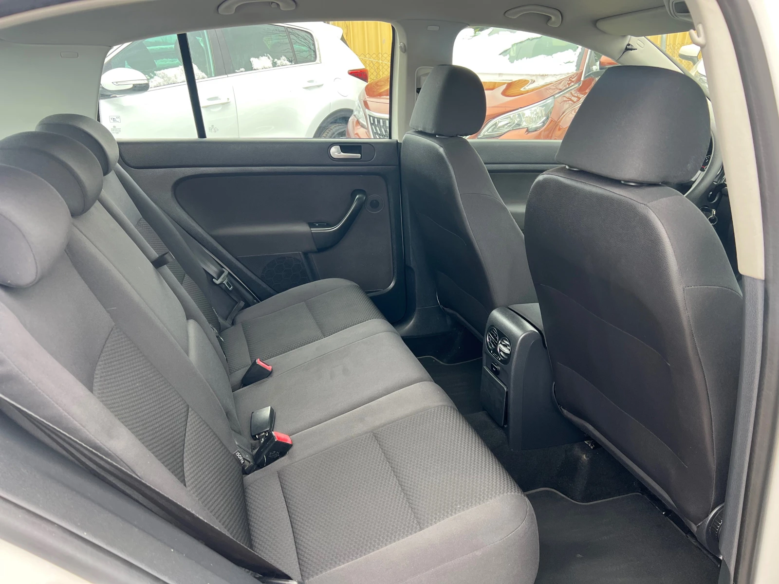 VW Golf Plus 6+ HIGHLINE | Mobile.bg — изображение 13
