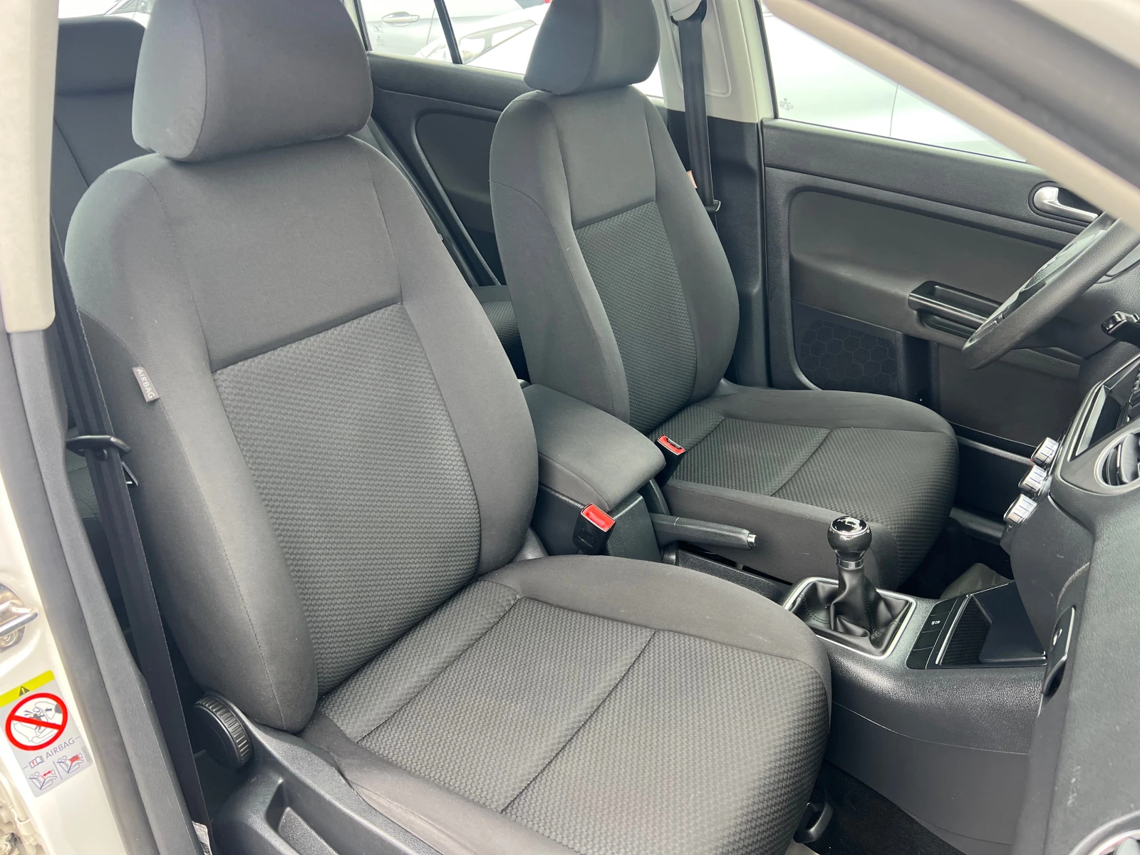 VW Golf Plus 6+ HIGHLINE | Mobile.bg — изображение 11