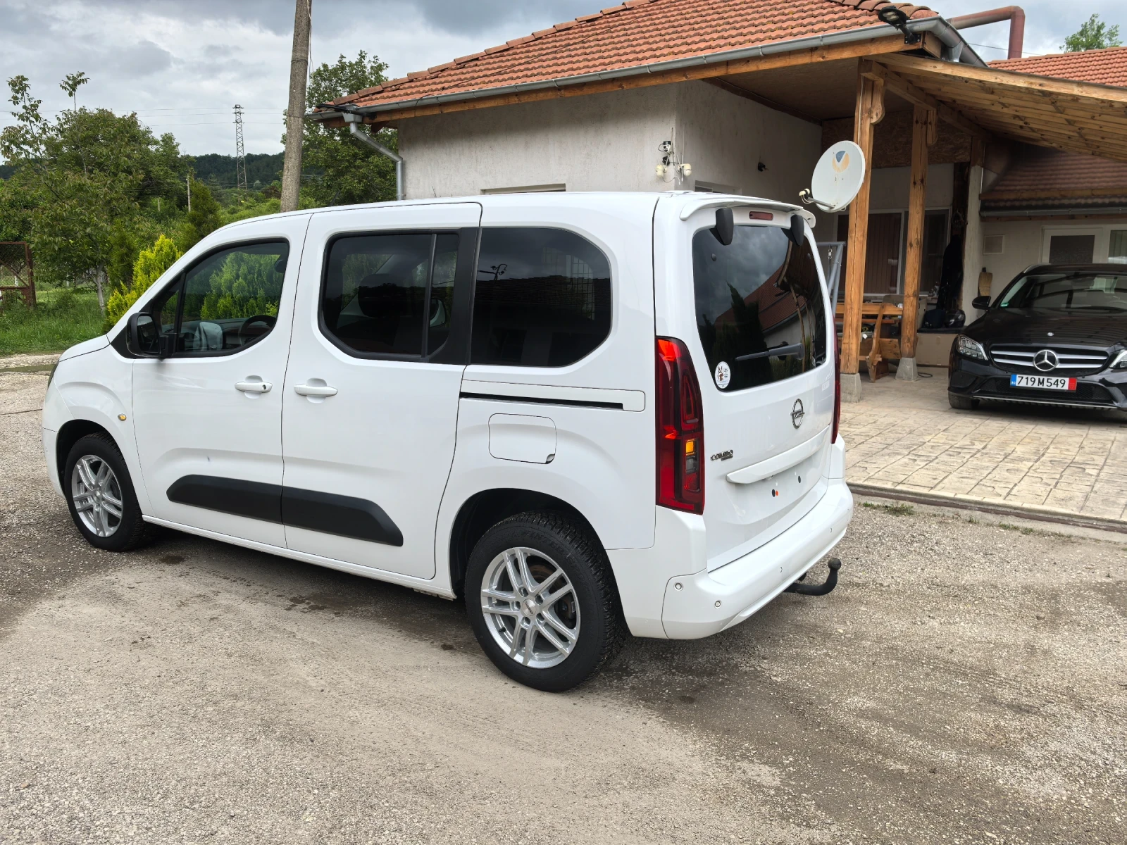 Opel Combo 1.5dci 131kc.Life 4+ 1 163000 РЕАЛНИ  - изображение 4