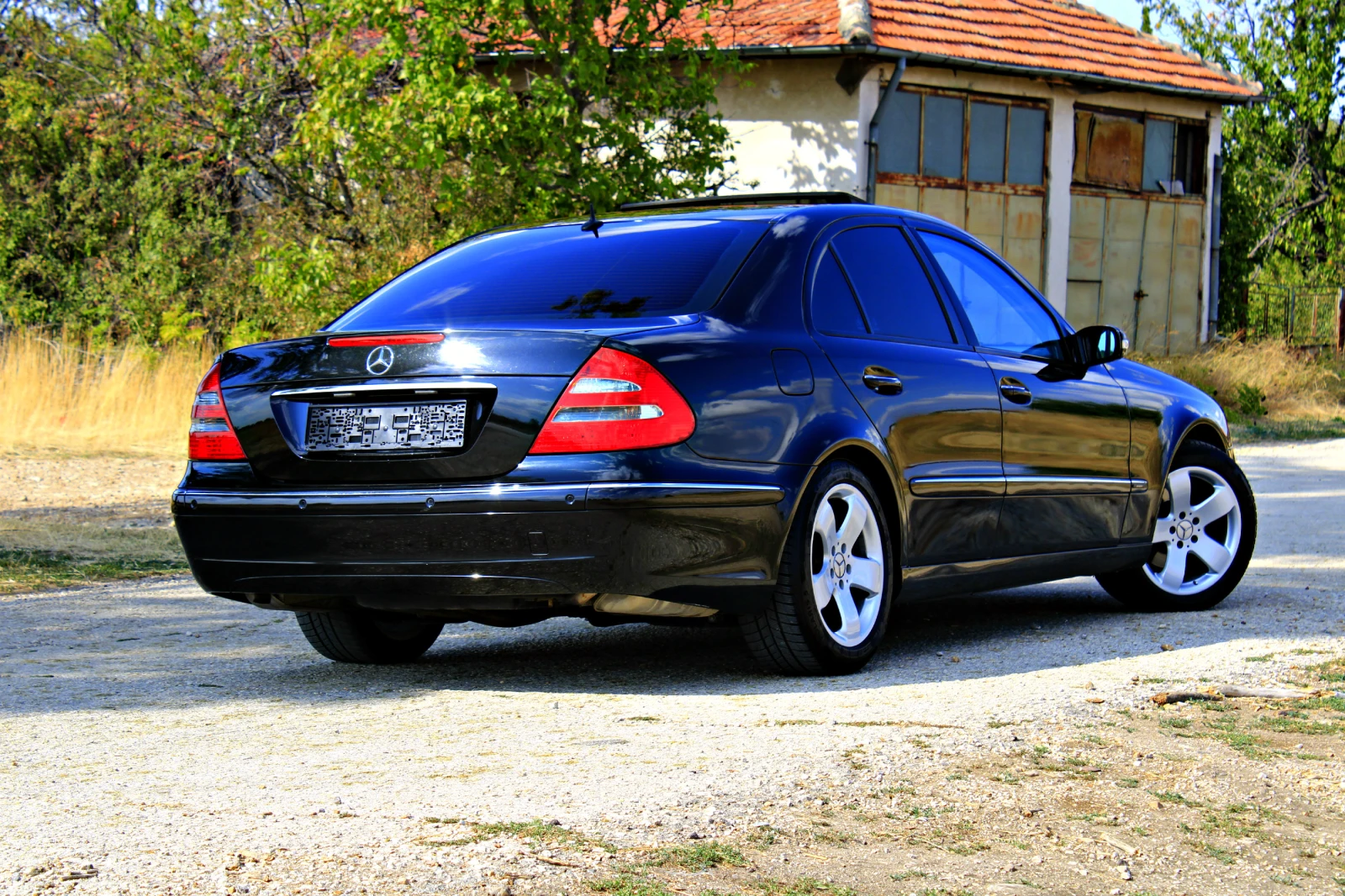Mercedes-Benz E 320 Avantgarde Full Екстри Швейцария - изображение 4