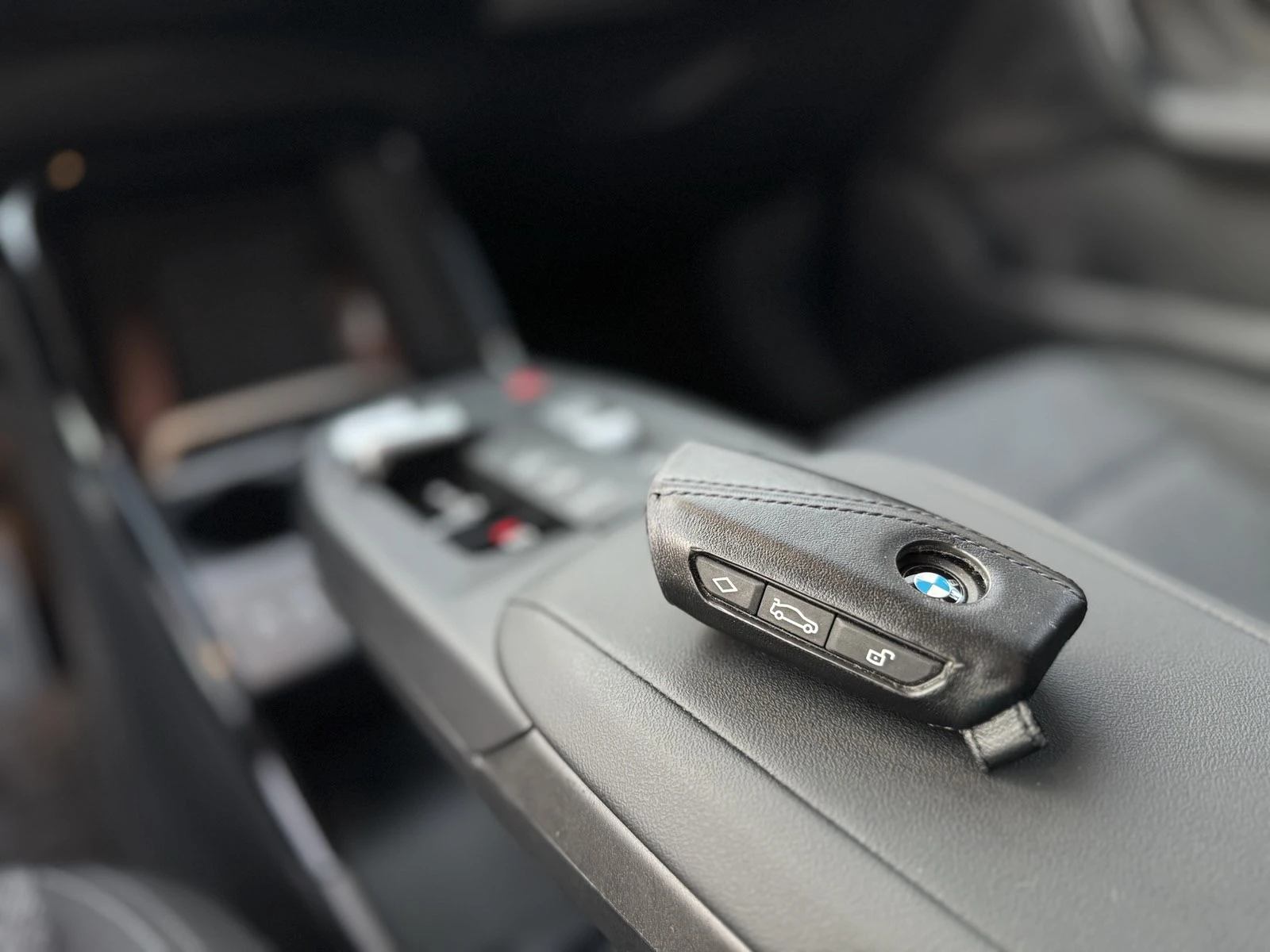 BMW iX2 eDrive20 | Mobile.bg   11