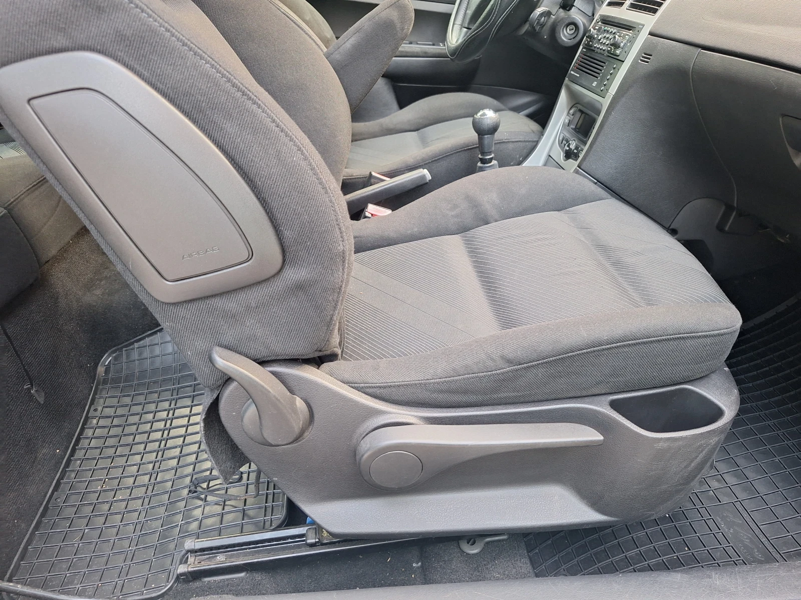 Peugeot 307 2.0 HDI - изображение 3