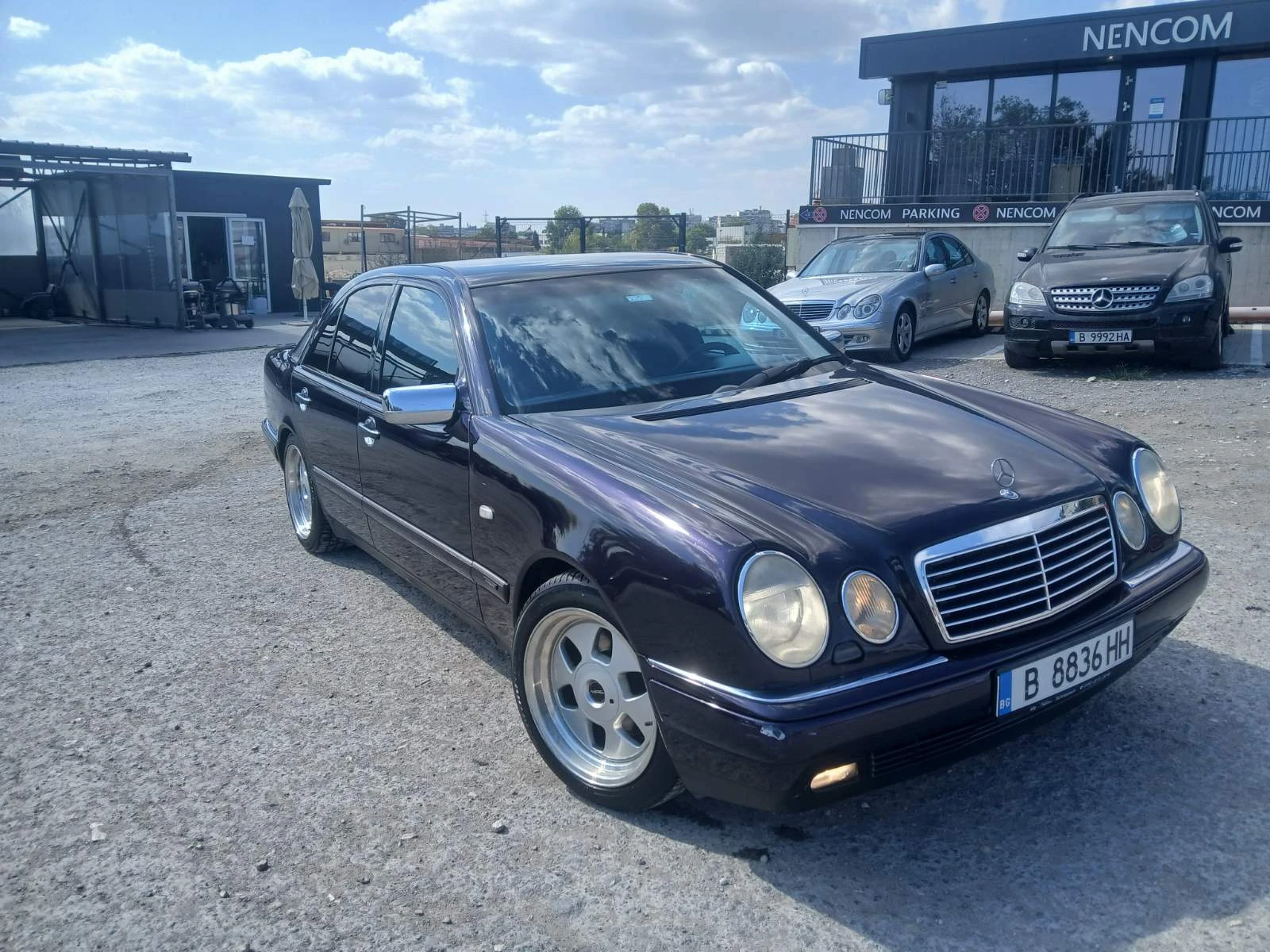 Mercedes-Benz E 240  - изображение 7