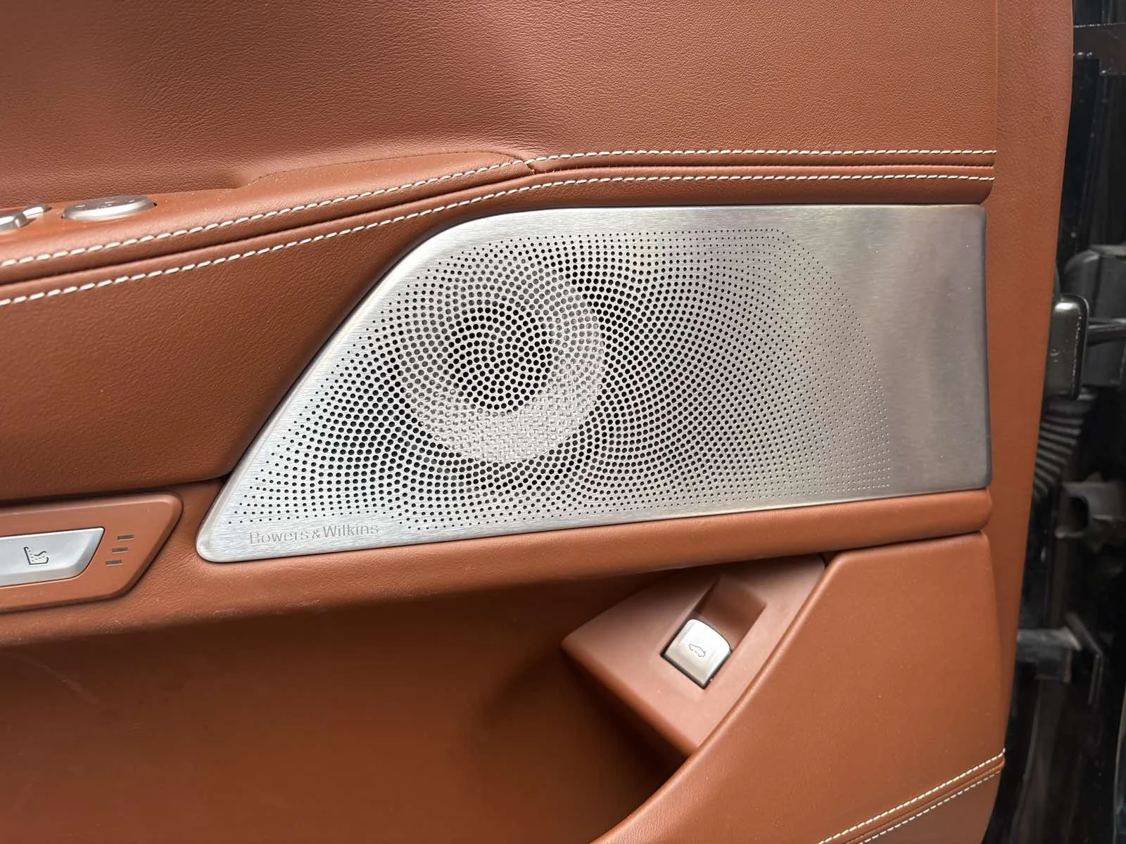 BMW 750 i xDrive | Mobile.bg   15