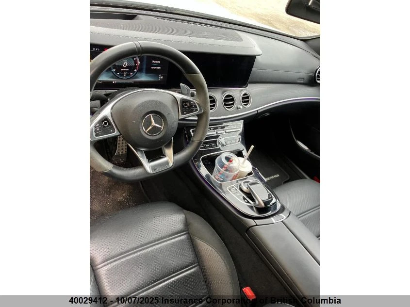 Mercedes-Benz E 43 AMG  - изображение 7