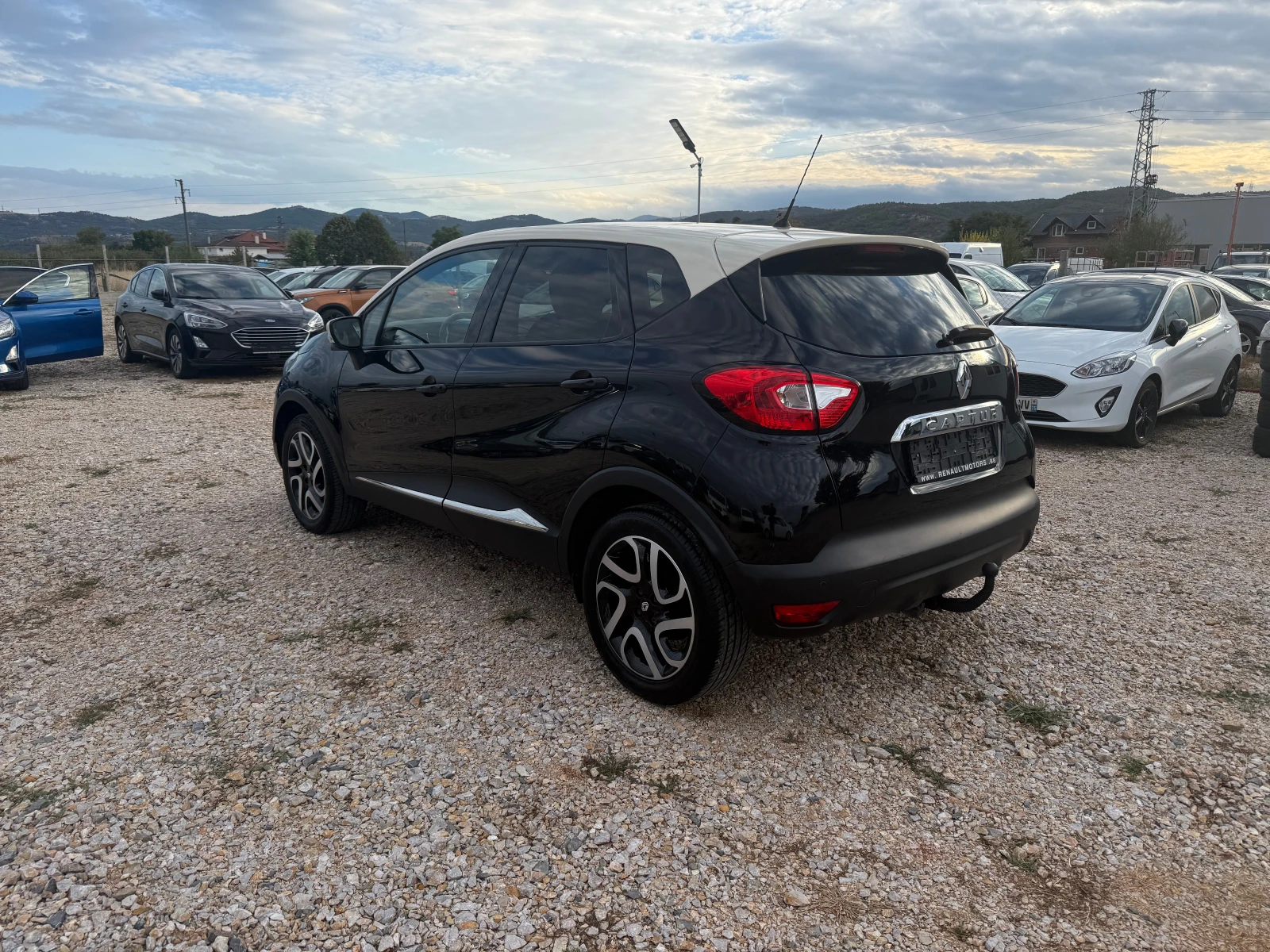 Renault Captur 1.5d/R-Link/Euro6 - изображение 4