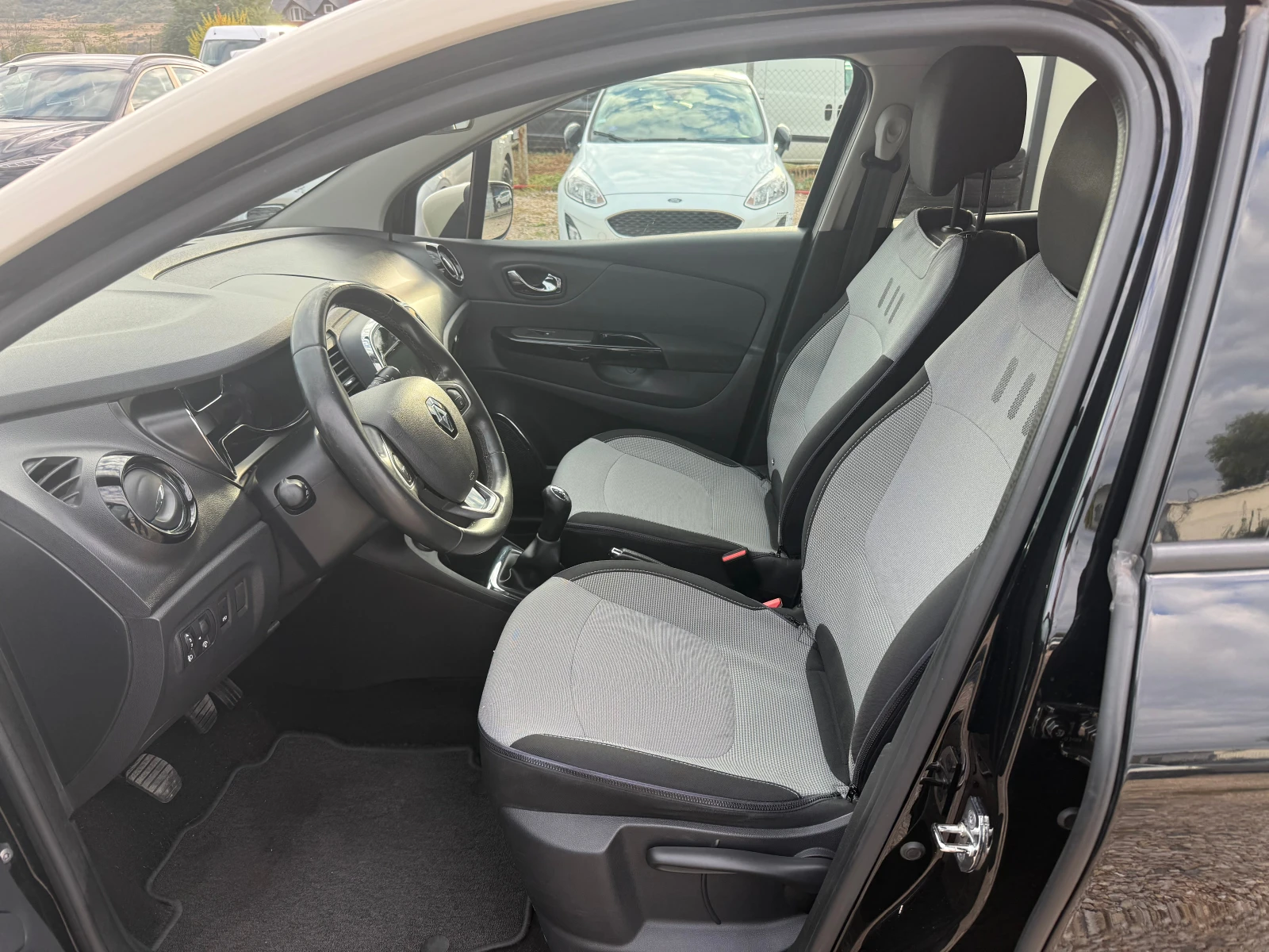 Renault Captur 1.5d/R-Link/Euro6 - изображение 7