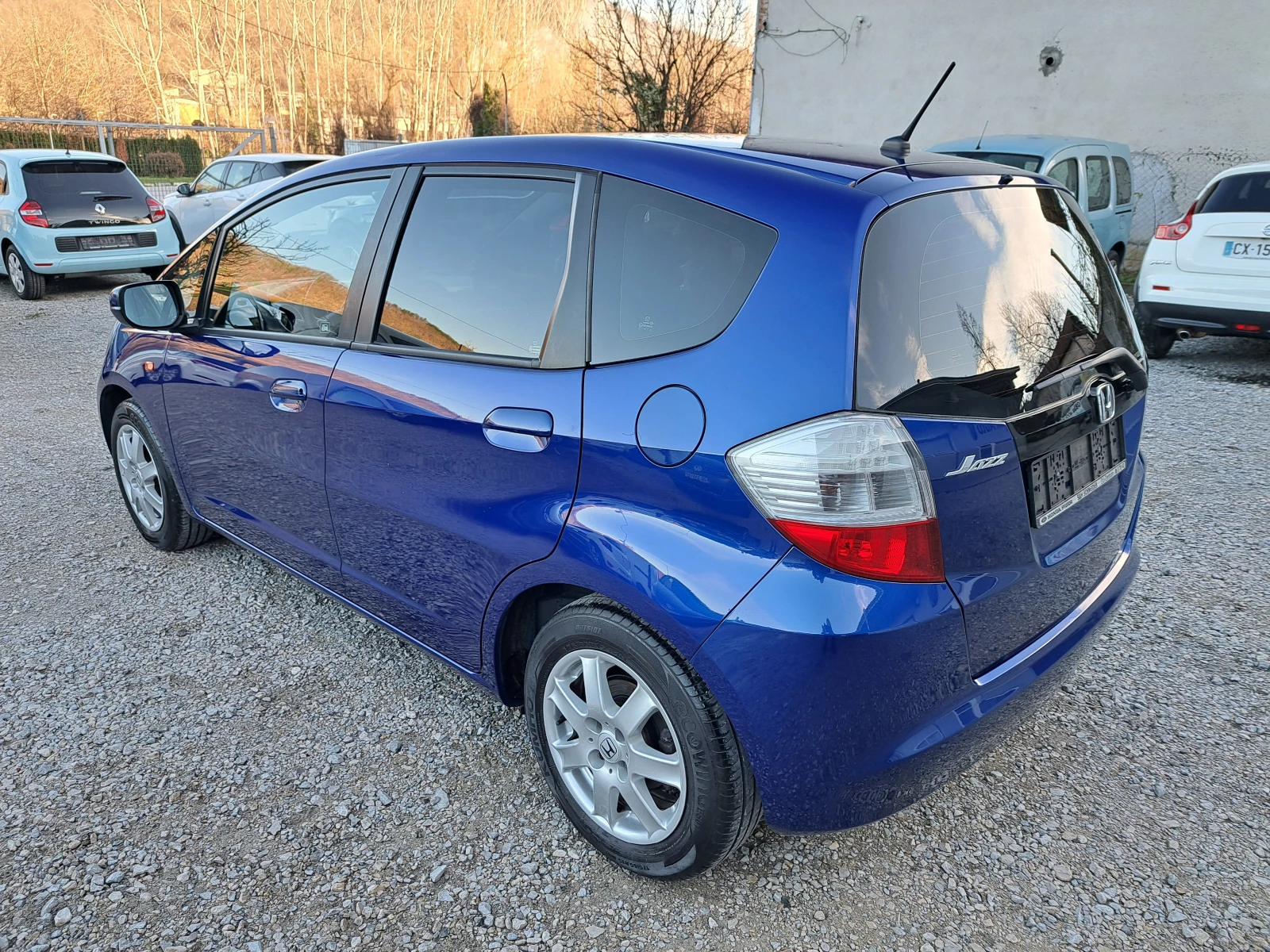 Honda Jazz 1.2i* �����* �������� | Mobile.bg � ����������� 5