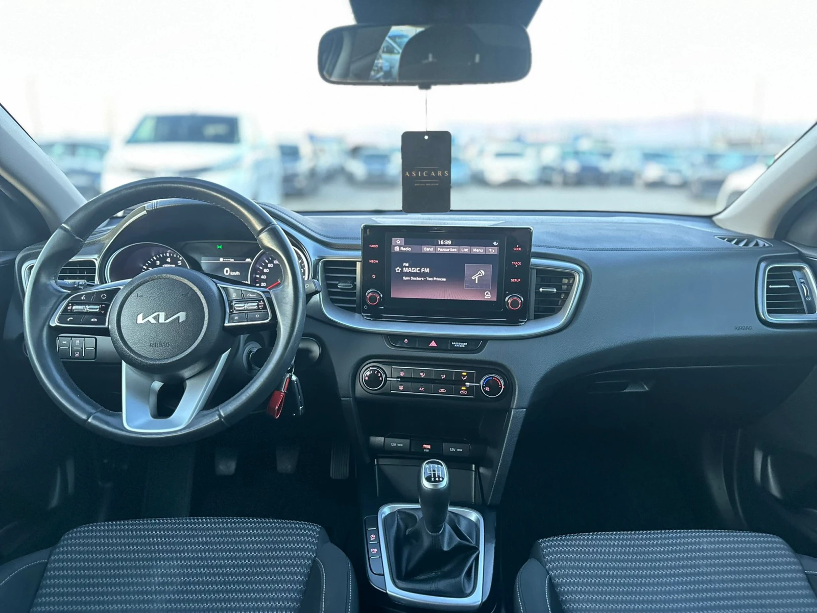 Kia XCeed / GAS / 70000 KM / LANE ASIST / TOP / | Mobile.bg � ����������� 13